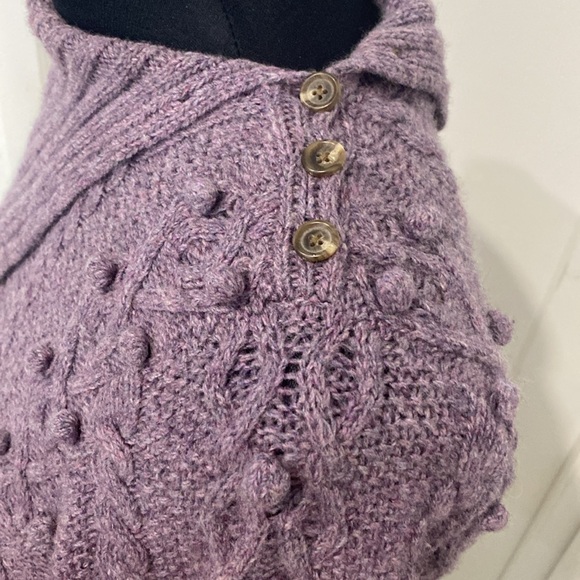 Ralph Lauren Blue Label, Hand Knit Wool / Cashmere Sweater |Size Small - Picture 5 of 11